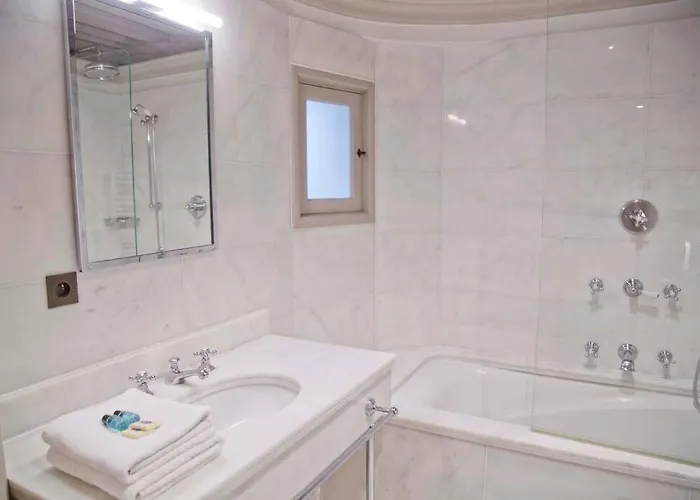 Kristine - Luxury 2br Saint-germain Notre-dame